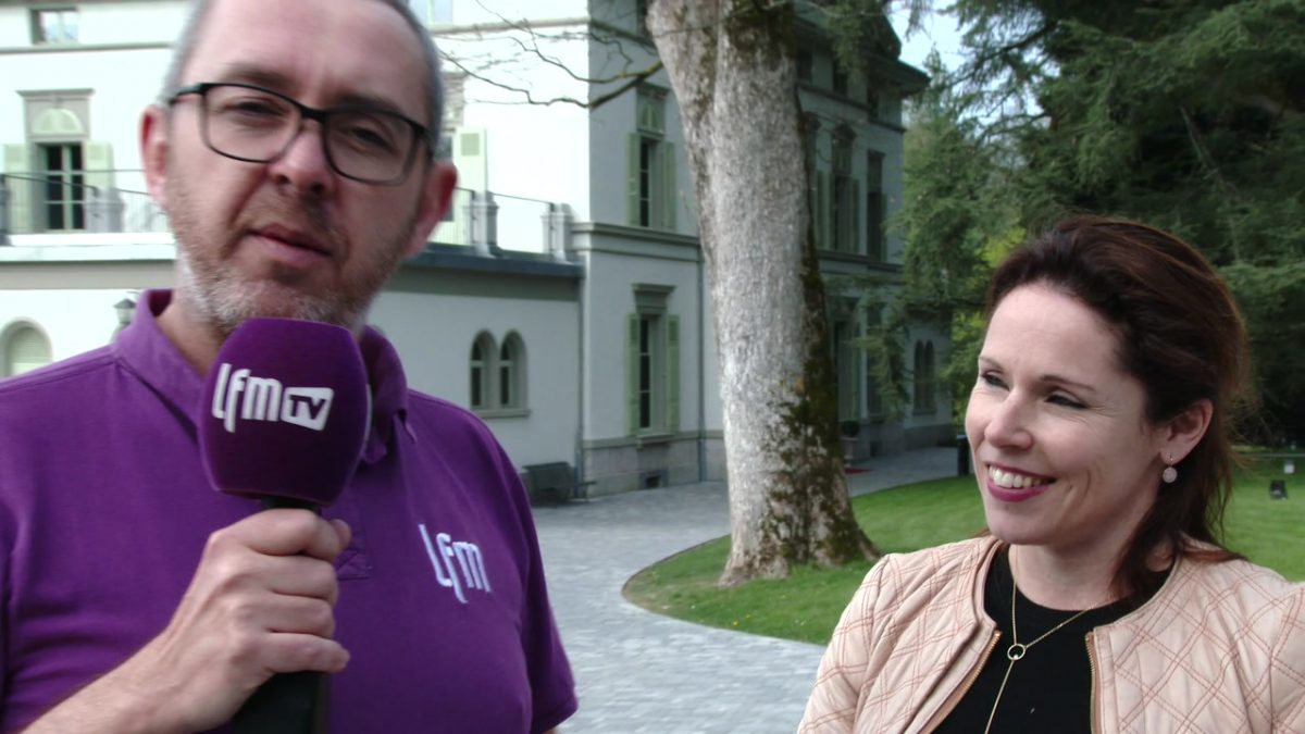 Plus Proche De Vous, Chaplin&rsquo;s World