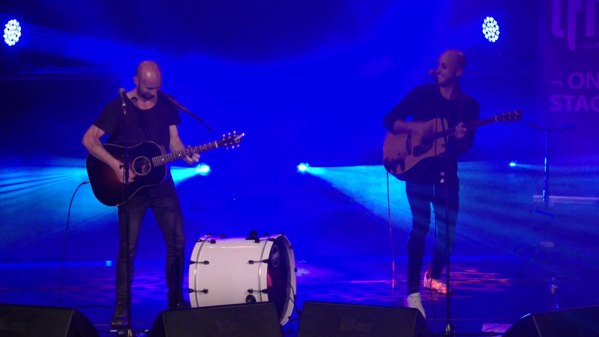 Plus Proche De Vous, LFM On Stage – Milow